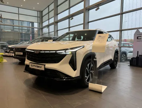 У Сервис+ Geely