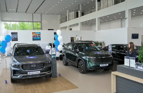 Дакар, Geely
