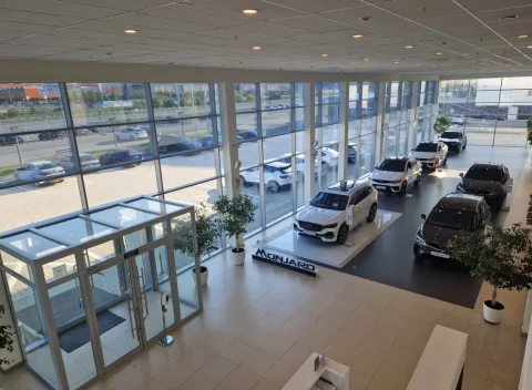Оками Geely