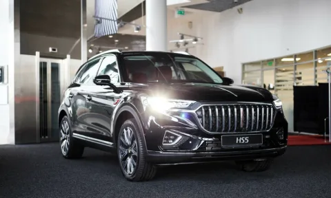 Hongqi, Панавто Запад