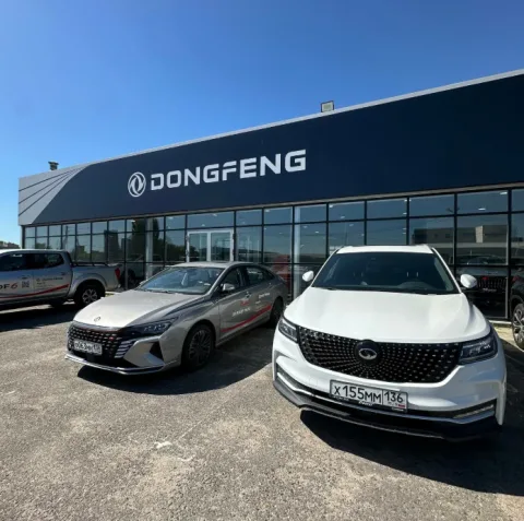 Dongfeng Ринг М