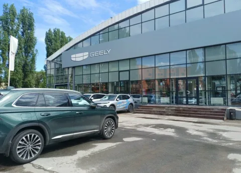 Сатурн-Л Geely