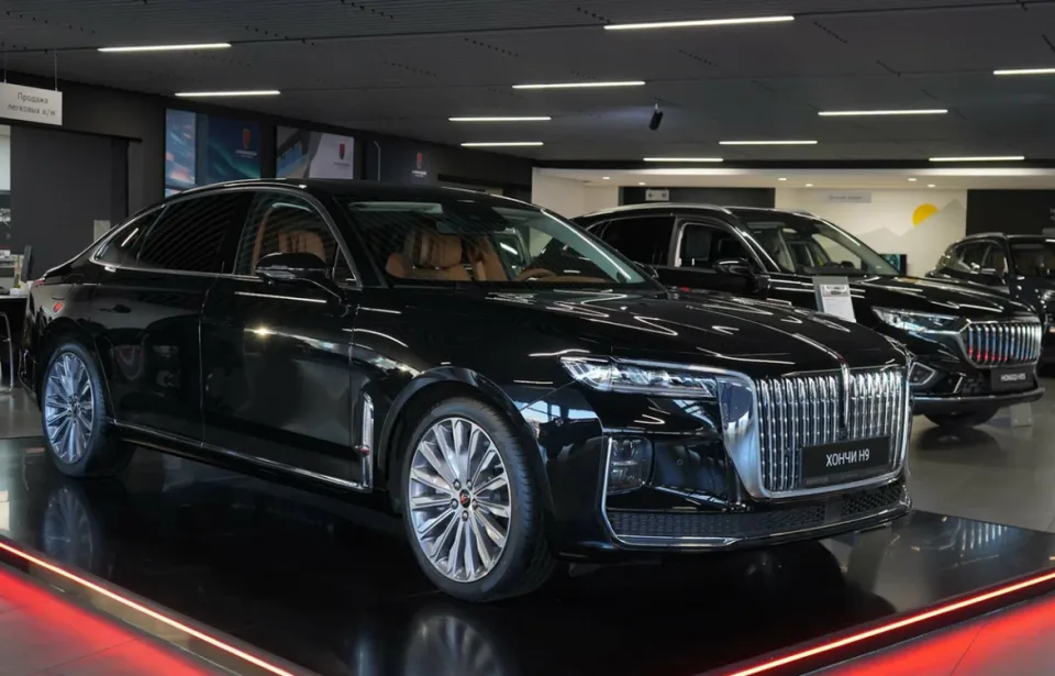 Hongqi Авангард